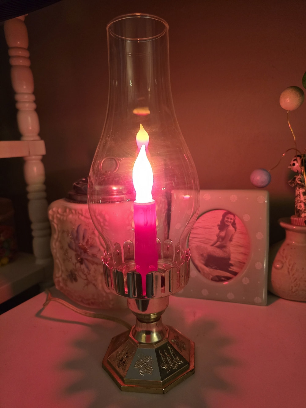 Vintage Mid-Century Electric Christmas Hurricane Candle Lamp – 12" Tall